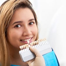 Can Veneers Be Customized to Match Your Teeth?